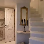 Milos Maison