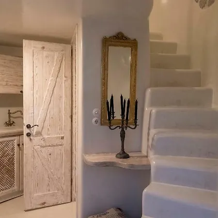 Milos Maison