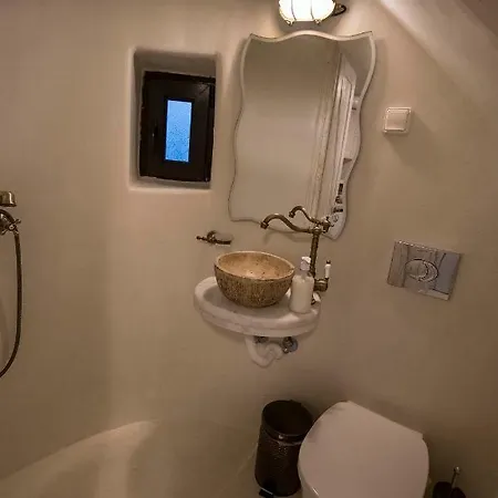 アパート Milos Maison コス・タウン